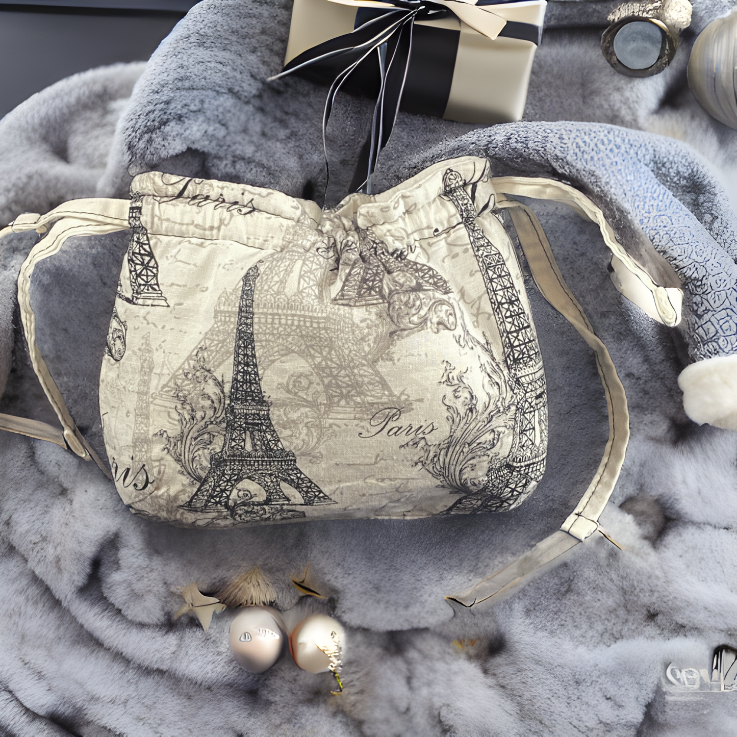 Paris Handbag Pouch w/ Pockets